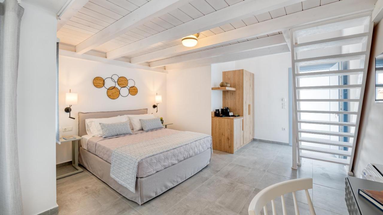 Lumiere Spetses Hotel Exterior photo