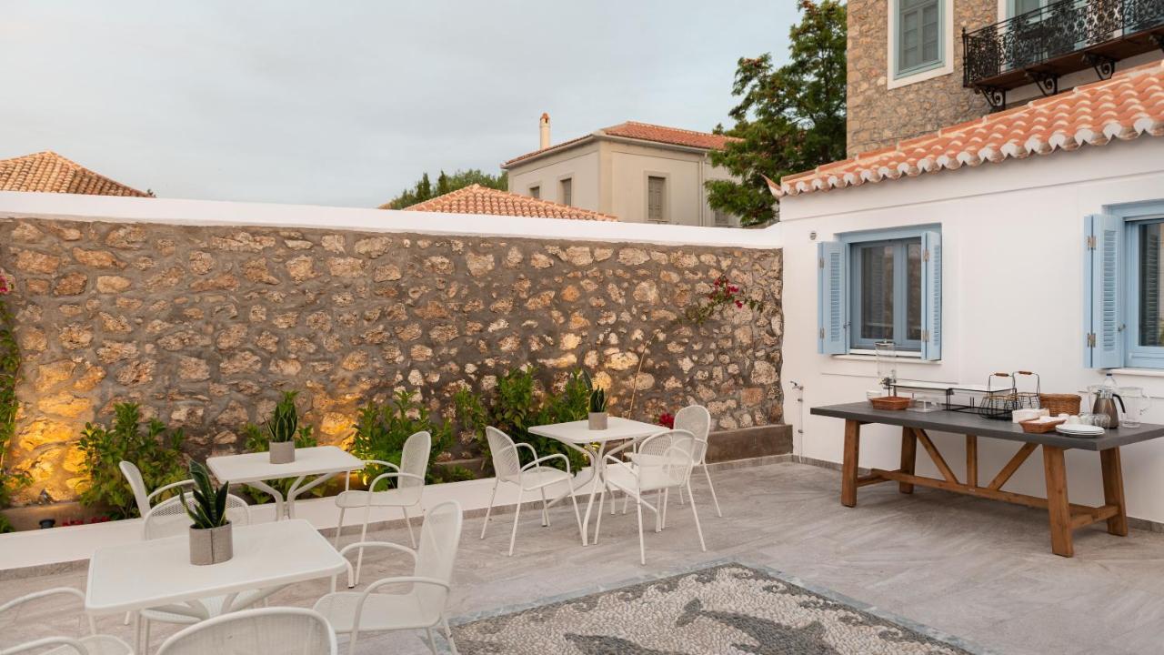 Lumiere Spetses Hotel Exterior photo